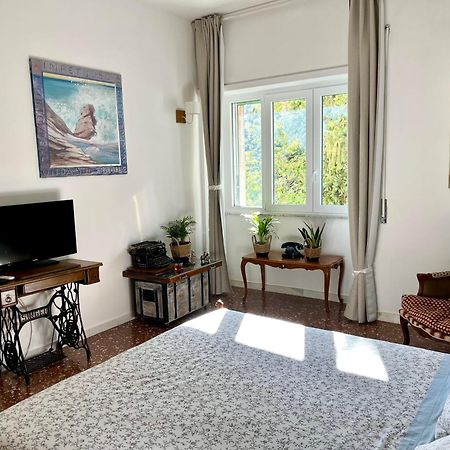 Casa Vacanze Gli Oleandri Bracciano Kültér fotó