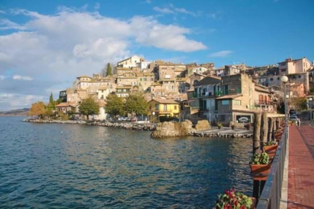 Casa Vacanze Gli Oleandri Bracciano Kültér fotó